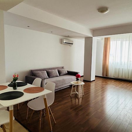 Catalina Summerland Apartaments Mamaia Nord Buitenkant foto