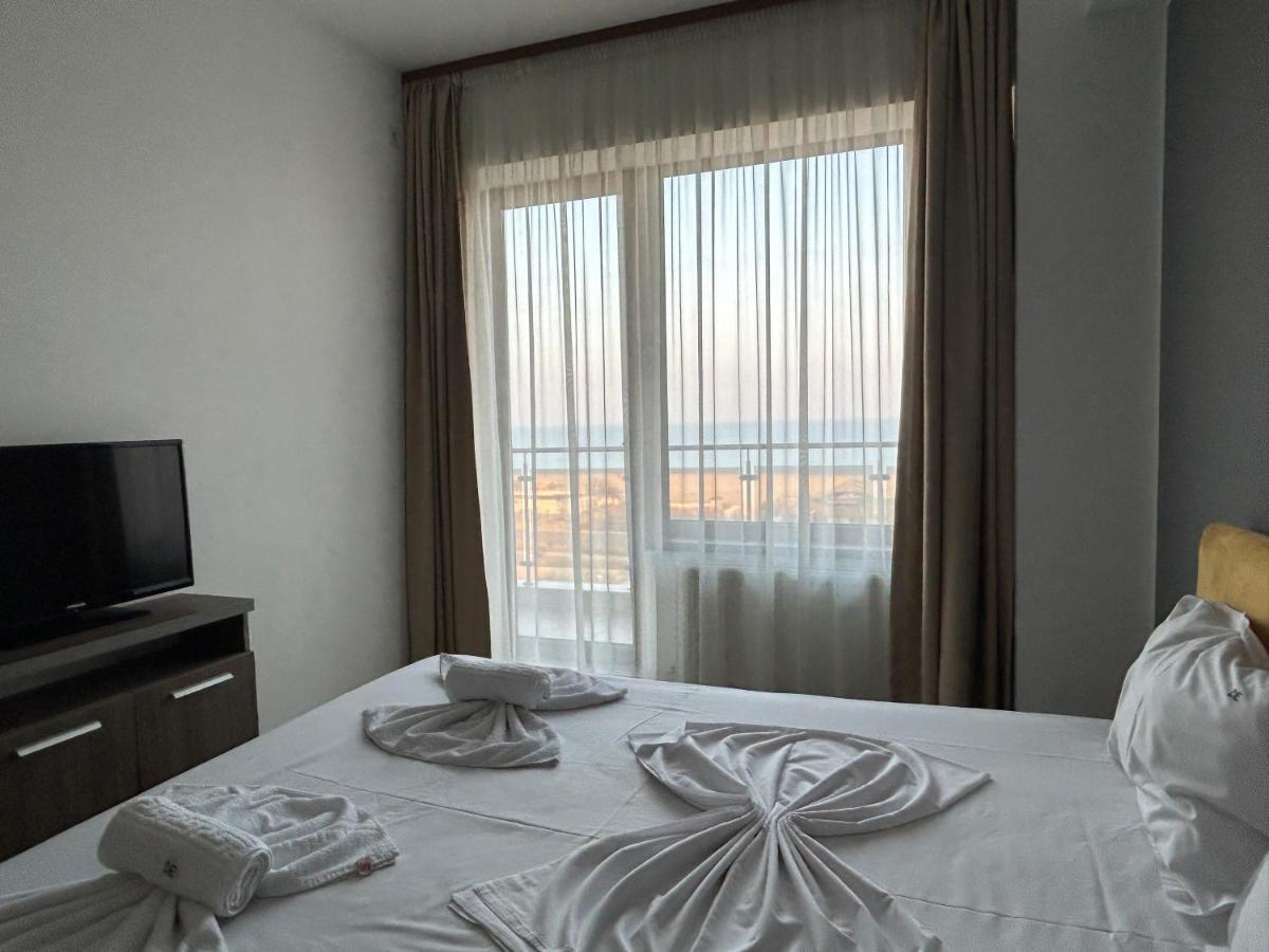 Catalina Summerland Apartaments Mamaia Nord Buitenkant foto