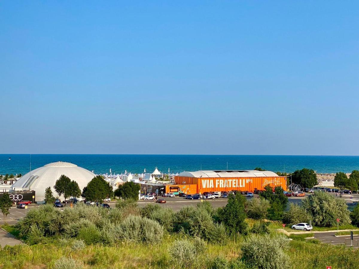 Catalina Summerland Apartaments Mamaia Nord Buitenkant foto